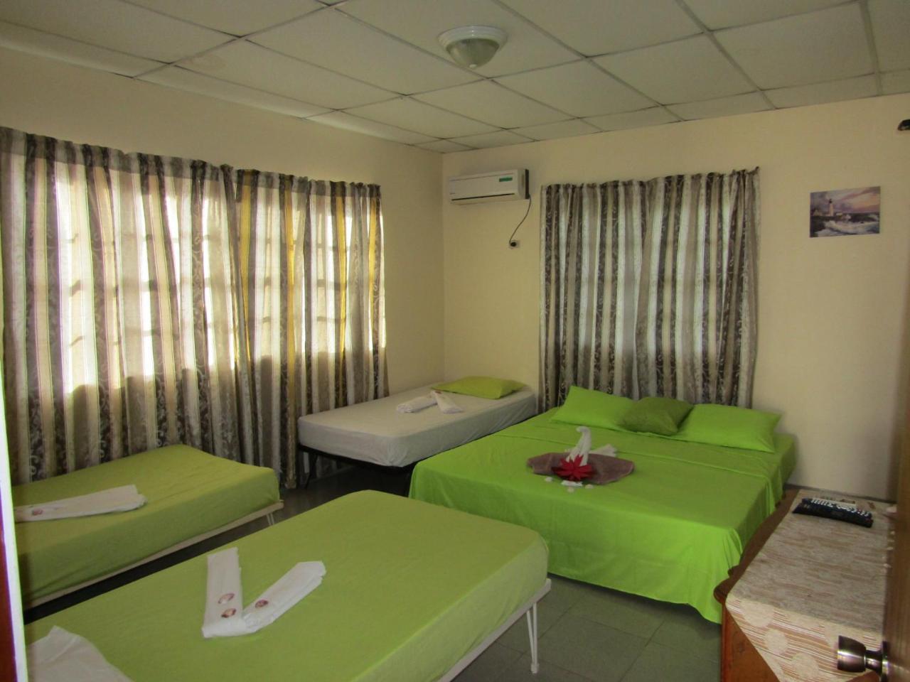 Posada Mama Bella Playa Blanca  Ngoại thất bức ảnh