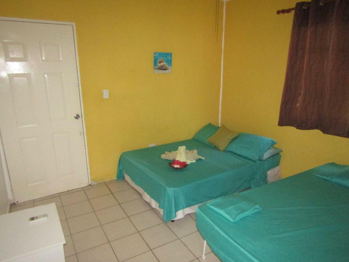Posada Mama Bella Playa Blanca  Ngoại thất bức ảnh